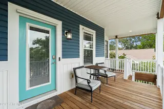 127 NE 34th Street, Oak Island, NC 28465 — 3-bedroom home in Tranquil Harbor, Oak Island, NC, photo 4 of 53: DSC08198