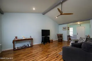 102 Laura Drive, New Bern, NC 28562 – photo 13: Living Room