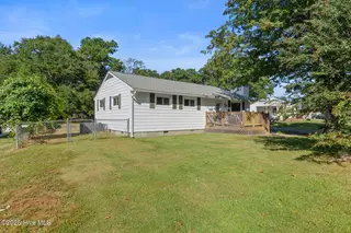 1121 River Street, Jacksonville, NC 28540 – photo 6: river-1