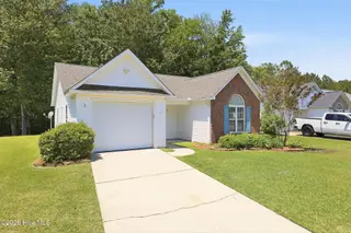 3907 Elizabeth Avenue, New Bern, NC 28562 – photo 2: 2-web-or-mls-0C0A5391