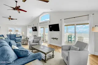 100 Oleander Court, Surf City, NC 28445 — 8-bedroom home in Bland Shores, Surf City, NC, photo 15 of 72