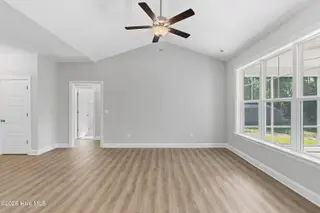 13 N High Point Road, Southport, NC 28461 — 3-bedroom home in Boiling Spring Lakes, Southport, NC, photo 10 of 60