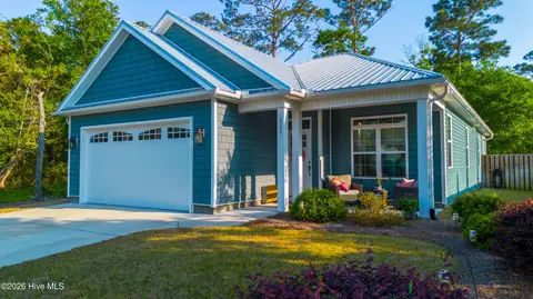 2303 W Oak Island Dr, Oak Island