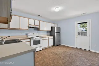 503 Timberlake Trail, Jacksonville, NC 28546 – photo 10: 10