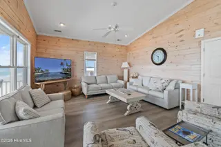 6621 W Beach Drive, Oak Island, NC 28465 – photo 15: 6621 W Beach Drive