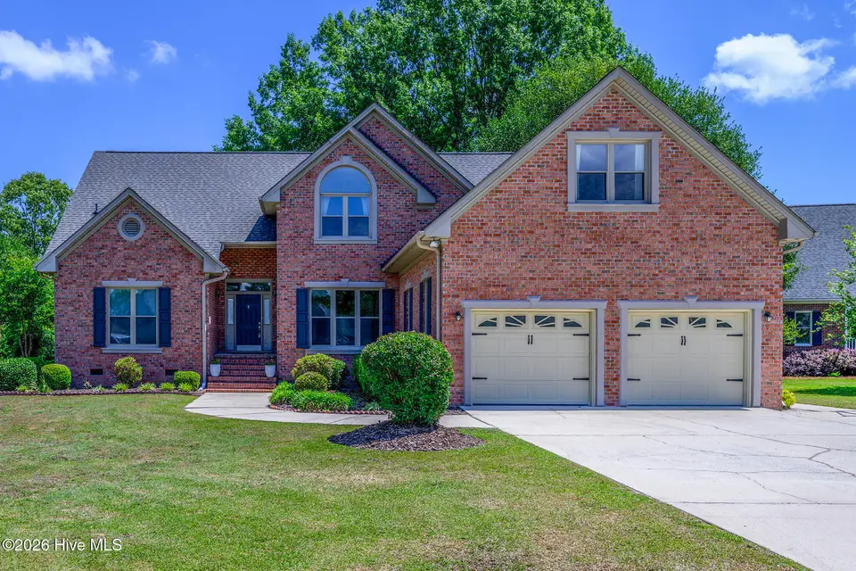 808 Llewellyn Drive, Trent Woods, NC 28562 – photo 1 of 57: 808 Llewellyn Drive, Trent Woods, NC