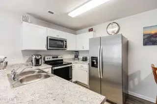 101 Shamrock Drive SW, Sunset Beach, NC 28468 – photo 15: 101 Shamrock-13
