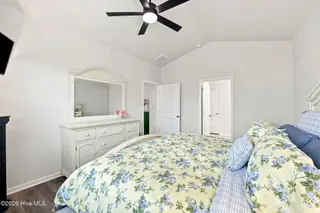 2013 Montford Drive, New Bern, NC 28562 – photo 15: 37-web-or-mls-DSC_8616_edit