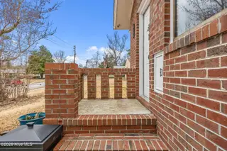 402 Jarman Street, Jacksonville, NC 28540 – photo 4: 4-web-or-mls-402 Jarman St. 107