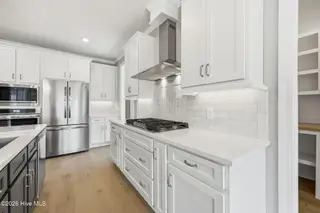 3704 Barrington Drive, Greenville, NC 27834 – photo 15: 37-web-or-mls-img_5938