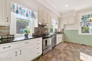 301 E Stanley Street, Four Oaks, NC 27524 – photo 9: 25-web-or-mls-DSC07400