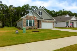 6012 Bayberry Park Drive, New Bern, NC 28562 – photo 3: Great front angle view
