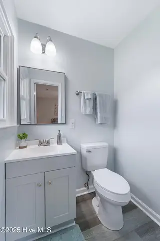 2614 Country Club Road, Jacksonville, NC 28546 – photo 22: Master Bath