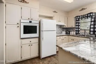 407 Kirkland Drive, Greenville, NC 27858 – photo 13: 20260506 MLS K_Holloman 407 Kirkland Dr