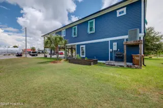 309 Georgia Avenue, Carolina Beach, NC 28428 – photo 5: 309GeorgiaAvenue-5