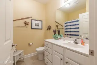 7825 High Market Street 304, Sunset Beach, NC 28468 — 3-bedroom condo in Village Park, Sunset Beach, NC, photo 24 of 36: 7825 Market Street-27