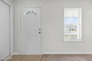 302 Winners Circle S, Jacksonville, NC 28546 – photo 6: 13_entryway