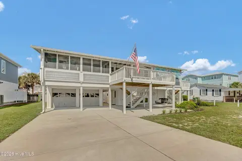 926 Fort Fisher Boulevard S, Kure Beach
