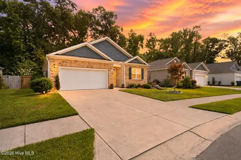 348 Windy Woods Way, Wilmington