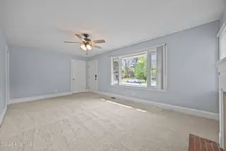 2609 Crockett Drive, Greenville, NC 27858 – photo 10: 23-web-or-mls-IMG_0015
