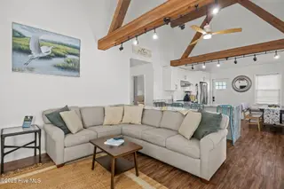 2517 Waccamaw Shores Road, Lake Waccamaw, NC 28450 – photo 11: Living Room