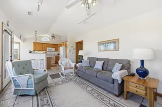 1821 S Shore Drive, Surf City, NC 28445 – photo 11: 28-web-or-mls-_RAD2758_edit