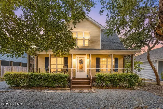 163 NW 6th Street, Oak Island, NC 28465