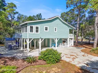 101 W Oak Island Drive, Oak Island, NC 28465 – photo 7: 101 W Oak Island Drive 7