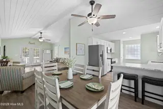 117 NE 52nd Street, Oak Island, NC 28465 – photo 16: 14-web-or-mls-cammediallc.com (27 of 54)