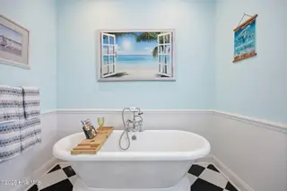 101 NE 33rd Street, Oak Island, NC 28465 – photo 21: Primary Bath Soaking Tub