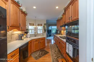 122 Belmont Court, Southern Pines, NC 28387 – photo 7: kitchen2