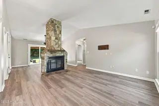 368 Union Chapel Church Road, Richlands, NC 28574 — 3-bedroom home in Venters Estates, Richlands, NC, photo 4 of 47: 21-web-or-mls-RAD_6209