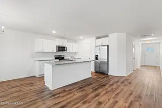142 Maymont Street NW, Supply, NC 28462 – photo 23: 31-web-or-mls-DSC08339