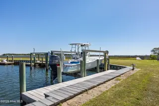 1711 E Fort Macon Road, Atlantic Beach, NC 28512 – photo 3: 25 ft Boat Lift