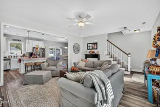 457 Jasmine Way, Burgaw, NC 28425 – photo 7: 20251017153501100505000000-o