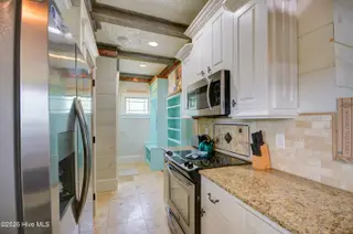 2333 New River Inlet Road, North Topsail Beach, NC 28460 – photo 8: Kitchen