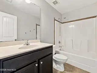 813 Tuscarora Trail, Jacksonville, NC 28546 – photo 14: 53-web-or-mls-813-Tuscarora-Trail-78_edi