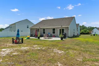 1317 Patti Lane SE, Bolivia, NC 28422 — 3-bedroom home in New South Bridge, Bolivia, NC, photo 6 of 40