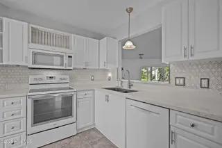 3055 Weatherby Court, Wilmington, NC 28405 — 2-bedroom home in Northchase, Wilmington, NC, photo 14 of 26: 48-web-or-mls-DSC05608