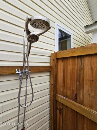 121 NE 75th Street, Oak Island, NC 28465 – photo 19: shower