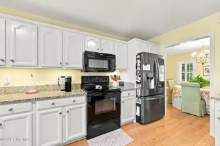 1611 Sanderling Drive, Morehead City, NC 28557 – photo 22: 44-web-or-mls-1611 Sanderling 081