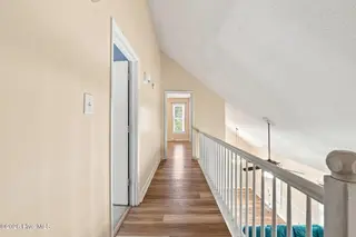 204 Little John Lane, Havelock, NC 28532 – photo 18: 16-web-or-mls-DSC_6304-edit