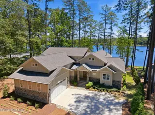 65 Lakeview Drive, Whispering Pines, NC 28327 – photo 3: 65 Lakeview Drive-116