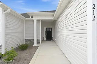 212 Windsor Run Boulevard, Jacksonville, NC 28546 – photo 5
