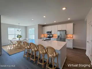 523 Country Club Villa Drive, Shallotte, NC 28470 – photo 4: kitchen + breakfast