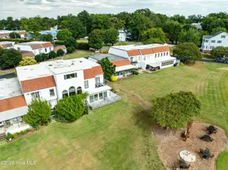 110 S Washington Harbor, Washington, NC 27889 — 3-bedroom townhome in Washington Harbour, Washington, NC, photo 2 of 27