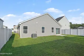 258 Red Ridge Lane SW, Sunset Beach, NC 28468 — 4-bedroom home in Seaside Palms, Sunset Beach, NC, photo 5 of 22