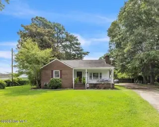 1502 N Hills Court, New Bern, NC 28562 – photo 2: IMG_1816