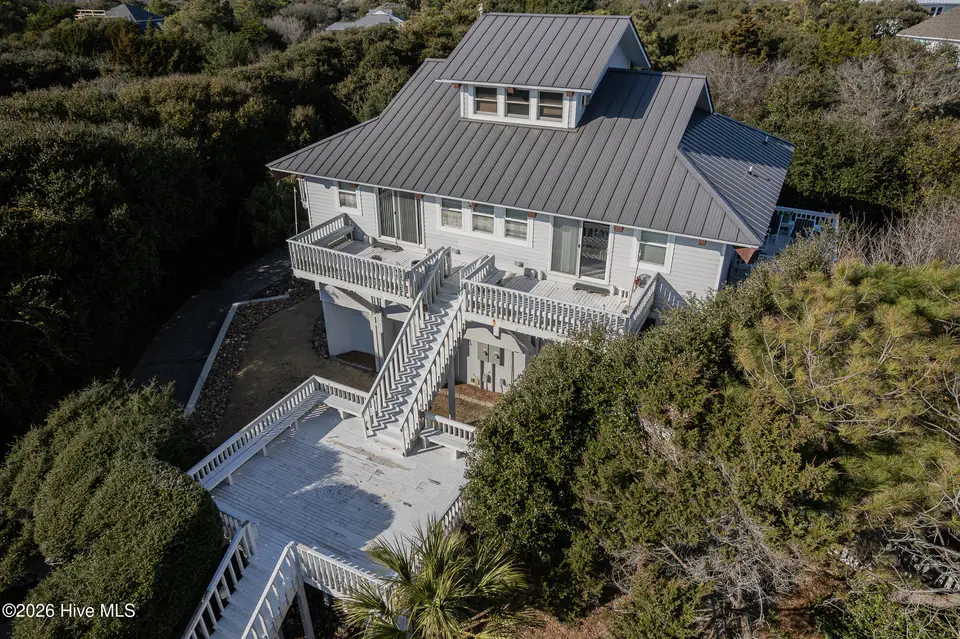 103 Salt Spray Court, Emerald Isle, NC 28594 – photo 1 of 78: 3FRONT