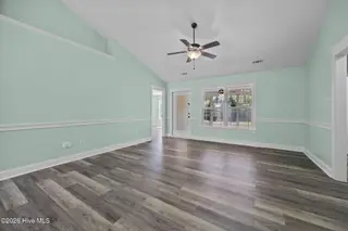 517 Hollywood Boulevard, Havelock, NC 28532 – photo 6: front entrance